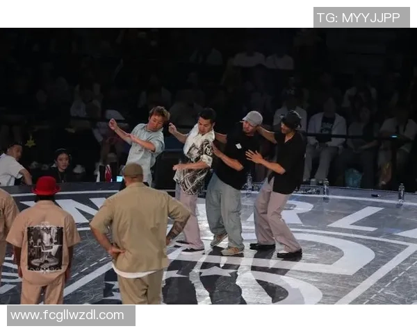 全国街舞大赛特别报道：见证北京飞盘队从默默无闻到耀眼舞台的成长历程